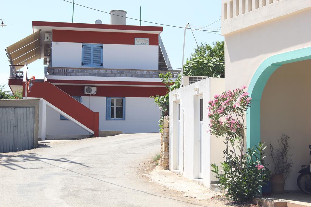 Αlexandros Apartment Votsi  Exterior photo